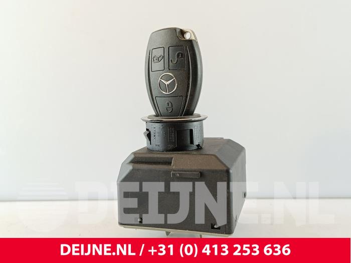 Mercedes Vito Zündschloss+Schlüssel O275806