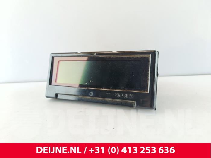 Gebruikte Display Interieur Volvo C70 (MC) 2.0 D3 20V Prijs € 25,00 Margeregeling aangeboden door van Deijne Onderdelen Uden B.V.