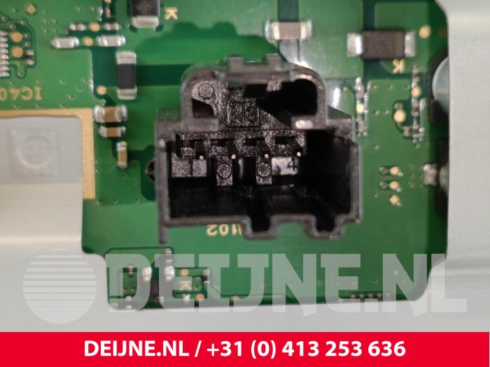 Display Multi Media regelunit van een Ford Transit Custom 2.0 EcoBlue 110 2024