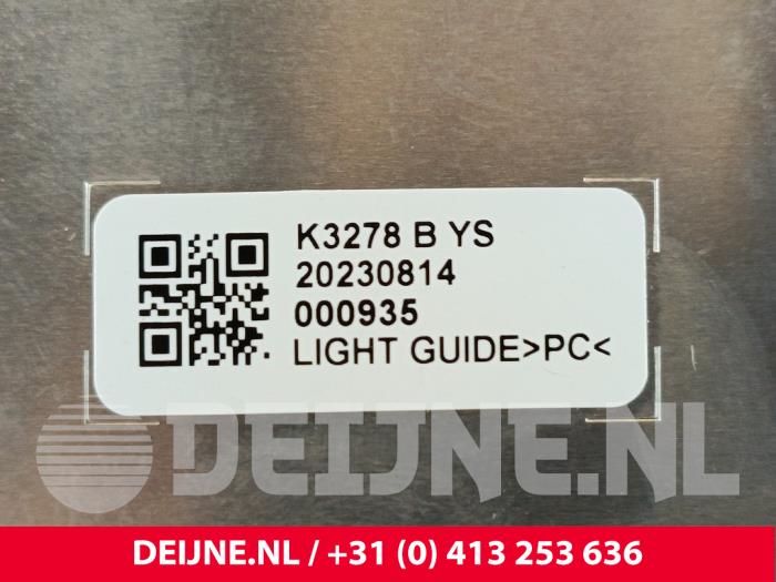 Display Multi Media regelunit van een Ford Transit Custom 2.0 EcoBlue 110 2024