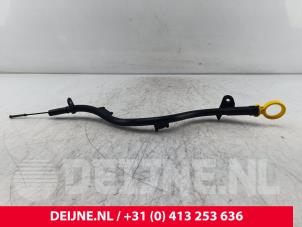 Gebruikte Olie Peilstok Volkswagen Caddy IV 2.0 TDI 102 Prijs € 12,10 Inclusief btw aangeboden door van Deijne Onderdelen Uden B.V.