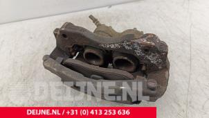 Opel Movano Remklauw (Tang) links-voor O275972 foto 3