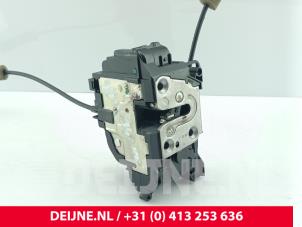 Opel Movano Deurslot Mechaniek 2Deurs rechts O276000 foto 2