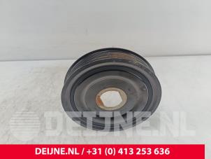 Gebruikte Krukas Poelie Renault Trafic (1FL/2FL/3FL/4FL) 2.0 dCi 16V 170 Prijs € 60,50 Inclusief btw aangeboden door van Deijne Onderdelen Uden B.V.