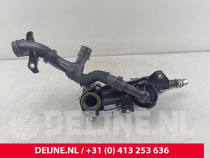 Renault Trafic Thermostat housing O276015 photo 3