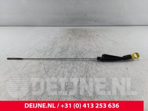 Gebruikte Peilstok Olie Ford Transit Custom 2.0 TDCi 16V Eco Blue 105 Prijs € 36,30 Inclusief btw aangeboden door van Deijne Onderdelen Uden B.V.