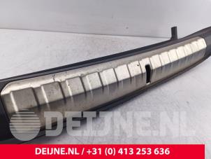 Porsche Taycan Afdekplaat Cabriodak O276088 foto 2