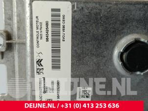 Toyota Pro-Ace Steuergerät Motormanagement O276093 foto 3