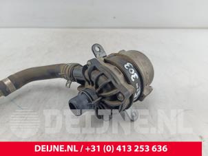 Volvo XC90 Waterpomp O276103 foto 2