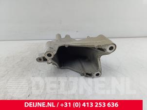 Volkswagen Crafter Motorsteun O276116 foto 3