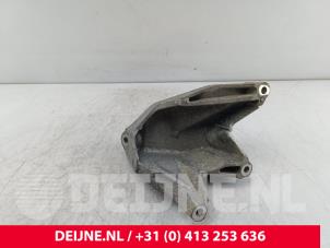 Volkswagen Crafter Motorsteun O276117 foto 2