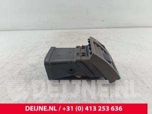 Volvo V50 Dashboard vent O276171 photo 2