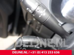 Peugeot Partner Steering column stalk O276303 photo 2