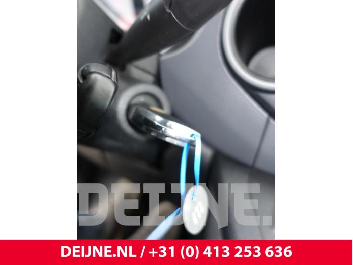 Peugeot Partner Zündschloss+Schlüssel O276315