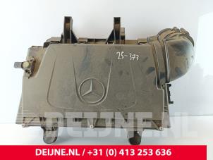 Gebruikte Luchtfilterhuis Mercedes Vito Tourer (447.7) 1.6 109 CDI 16V Prijs € 54,45 Inclusief btw aangeboden door van Deijne Onderdelen Uden B.V.