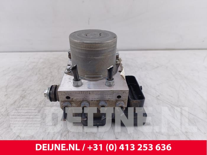 Gebruikte ABS Pomp Mercedes Citan (420.6) 1.5 110 CDI Prijs € 181,50 Inclusief btw aangeboden door van Deijne Onderdelen Uden B.V.