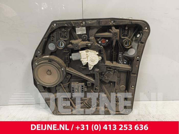 Mercedes Vito Ruitmechaniek 2Deurs rechts-voor O276702