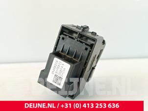 Volvo XC40 Handbremse Schalter O276709 foto 2