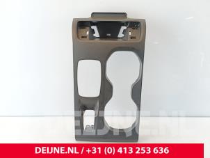 Gebruikte Carrosserielijst Volvo XC40 (XZ) 1.5 T4 Plug-in Hybrid 12V Prijs € 70,00 Margeregeling aangeboden door van Deijne Onderdelen Uden B.V.