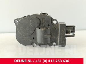 Volvo V40 Heizventil Motor O276770 foto 2