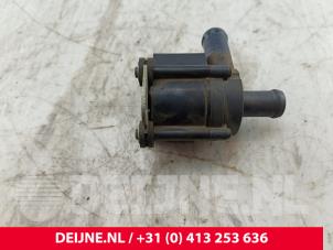 Volvo XC60 Additional water pump O276772 photo 3