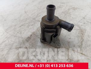 Volvo XC60 Additional water pump O276772 photo 2