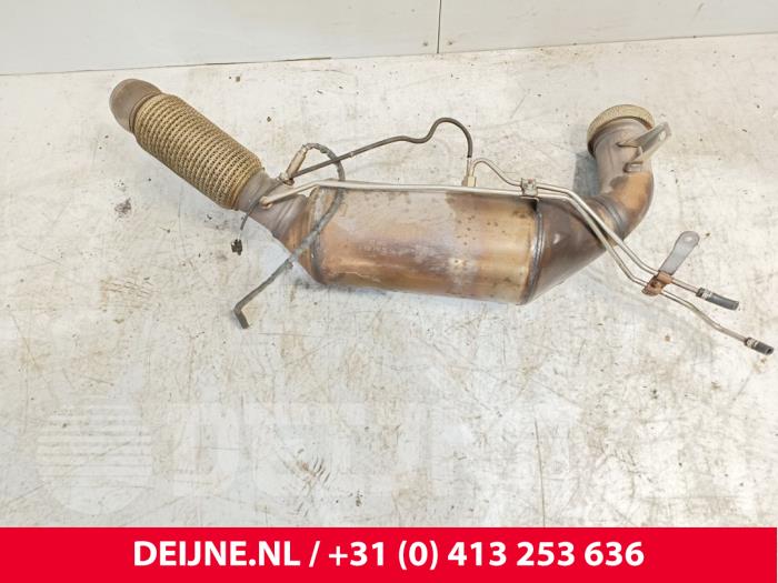 Gebruikte Roetfilter Mercedes Sprinter 3,5t (907.6/910.6) 319 CDI 3.0 V6 24V RWD Prijs € 968,00 Inclusief btw aangeboden door van Deijne Onderdelen Uden B.V.