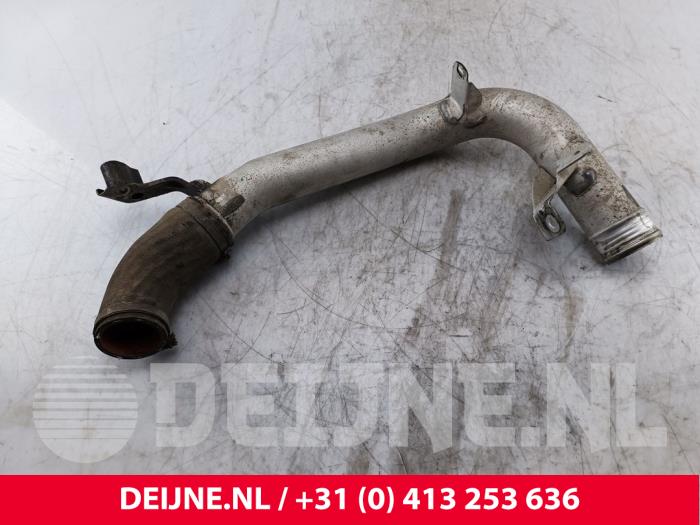 Gebruikte Intercooler Buis Volvo V60 I (FW/GW) 2.0 D3 16V Prijs € 25,00 Margeregeling aangeboden door van Deijne Onderdelen Uden B.V.