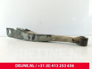 MAN TGE Getriebe Halterung O276875 foto 2
