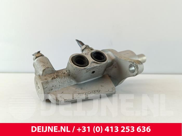 Volvo XC60 Master cylinder O276898