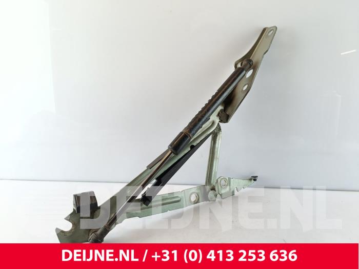 Volvo S80 Scharnier Heckklappe O276930