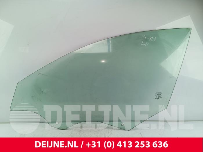Volvo V90 Türscheibe 4-türig links vorne O276936