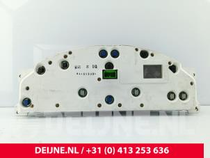 Volvo V70 Odometer KM O277046 photo 2