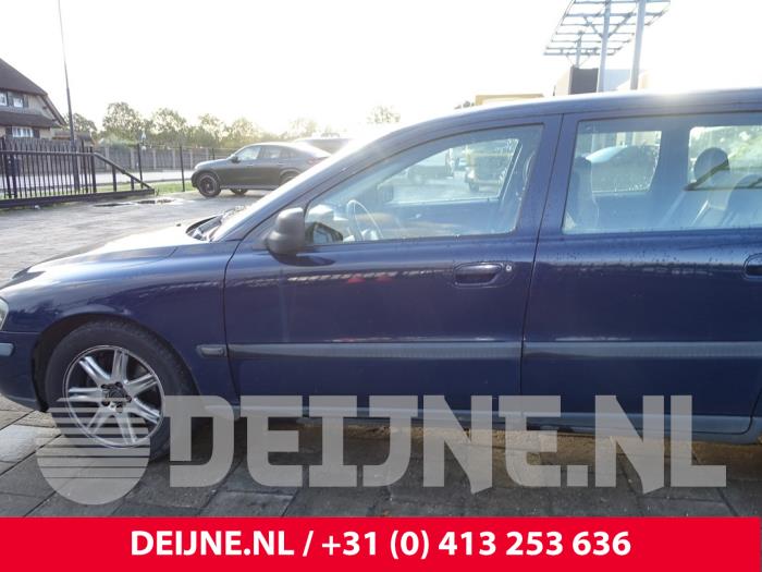 Volvo V70 Tür 4-türig links vorne O277054