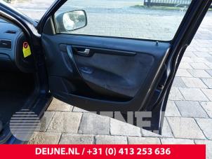 Volvo V70 Tür 4-türig rechts vorne O277056 foto 2