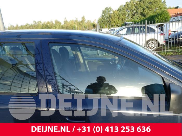 Volvo V70 Türscheibe 4-türig rechts vorne O277090