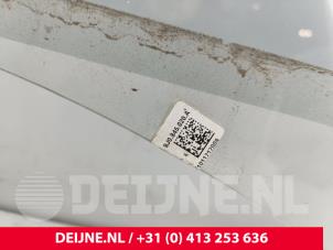 Porsche Taycan Türscheibe 4-türig rechts vorne O277178 foto 3