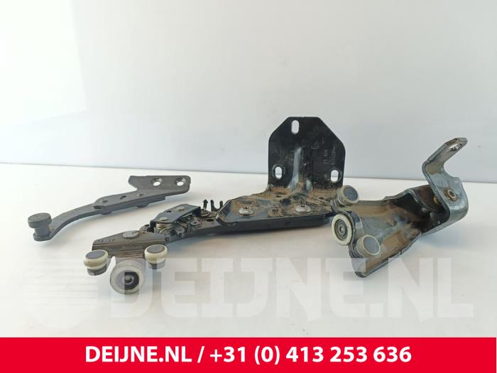 Mercedes Vito Schiebetürrolle rechts O277192