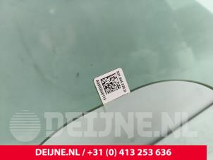 Porsche Taycan Türscheibe 4-türig rechts hinten O277196 foto 3