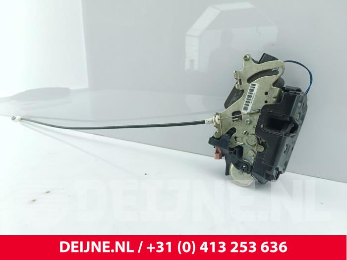 Mercedes Vito Door lock mechanism 2-door, left O277271