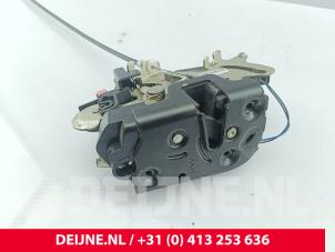 Mercedes Vito Türschlossmechanik 2-türig links O277271 foto 2