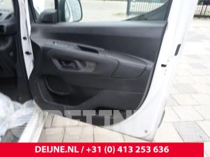 Toyota Pro-Ace City Tür 2-türig rechts O277325 foto 2