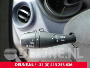 Opel Vivaro Steering column stalk O277465 photo 2