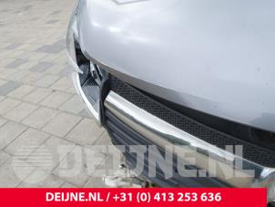 Opel Vivaro Motorkap O277477 foto 2
