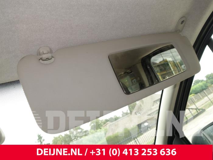 Opel Vivaro Sun visor O277499
