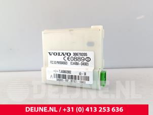 Gebruikte Alarm sensor Volvo XC90 I Prijs € 25,00 Margeregeling aangeboden door van Deijne Onderdelen Uden B.V.