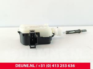 Volvo S80 Tankklep Vergrendelingsmotor O277513 foto 3