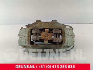 Tesla Model S Bremszange links vorne O277529 foto 2