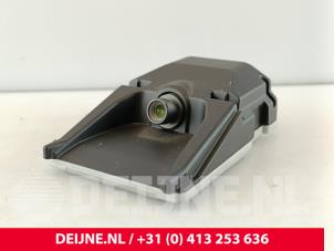 Gebruikte Camera voorzijde Peugeot Boxer (U9) 2.2 Blue HDi 140 Prijs € 133,10 Inclusief btw aangeboden door van Deijne Onderdelen Uden B.V.