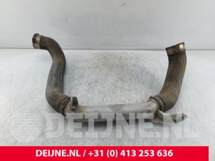 Gebruikte Intercooler Buis Volvo V40 (MV) 2.0 T3 16V Prijs € 40,00 Margeregeling aangeboden door van Deijne Onderdelen Uden B.V.